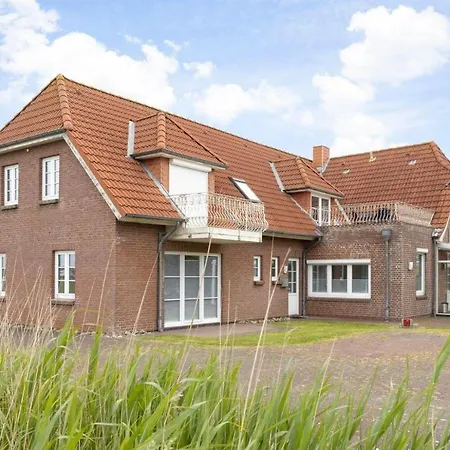 Wohnung-eg-rechts-id-137 *